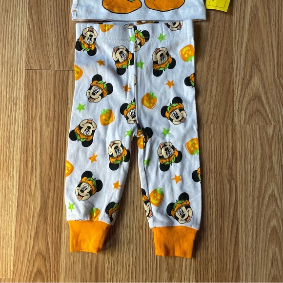 NWT MICKEY MOUSE HALLOWEEN BABY PAJAMAS SIZE 9 MONTHS CUTE DISNEY - Picture 3 of 4
